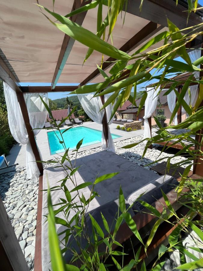 Appartamento Gardenlux Vrdnik Esterno foto