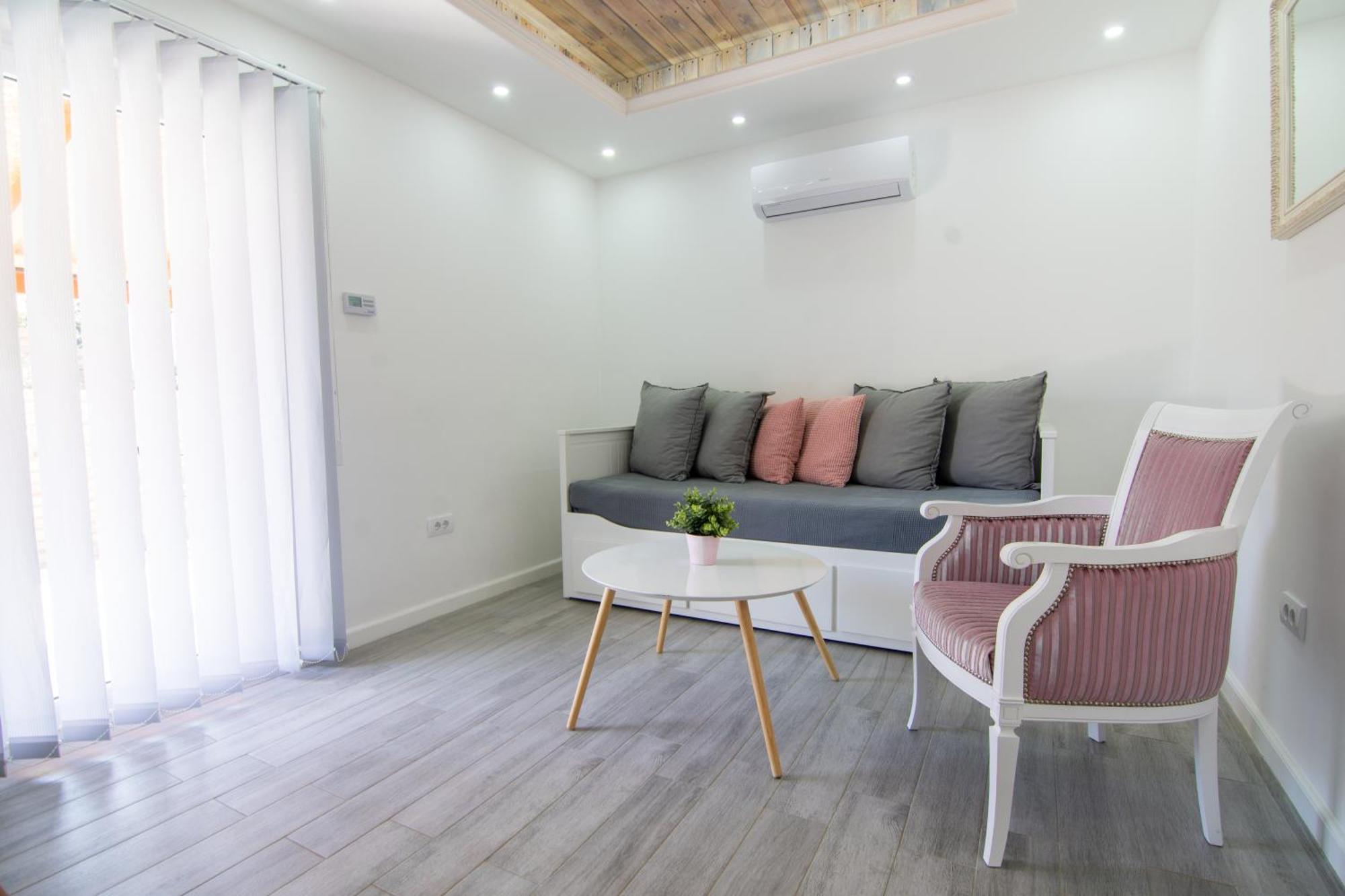 Appartamento Gardenlux Vrdnik Esterno foto